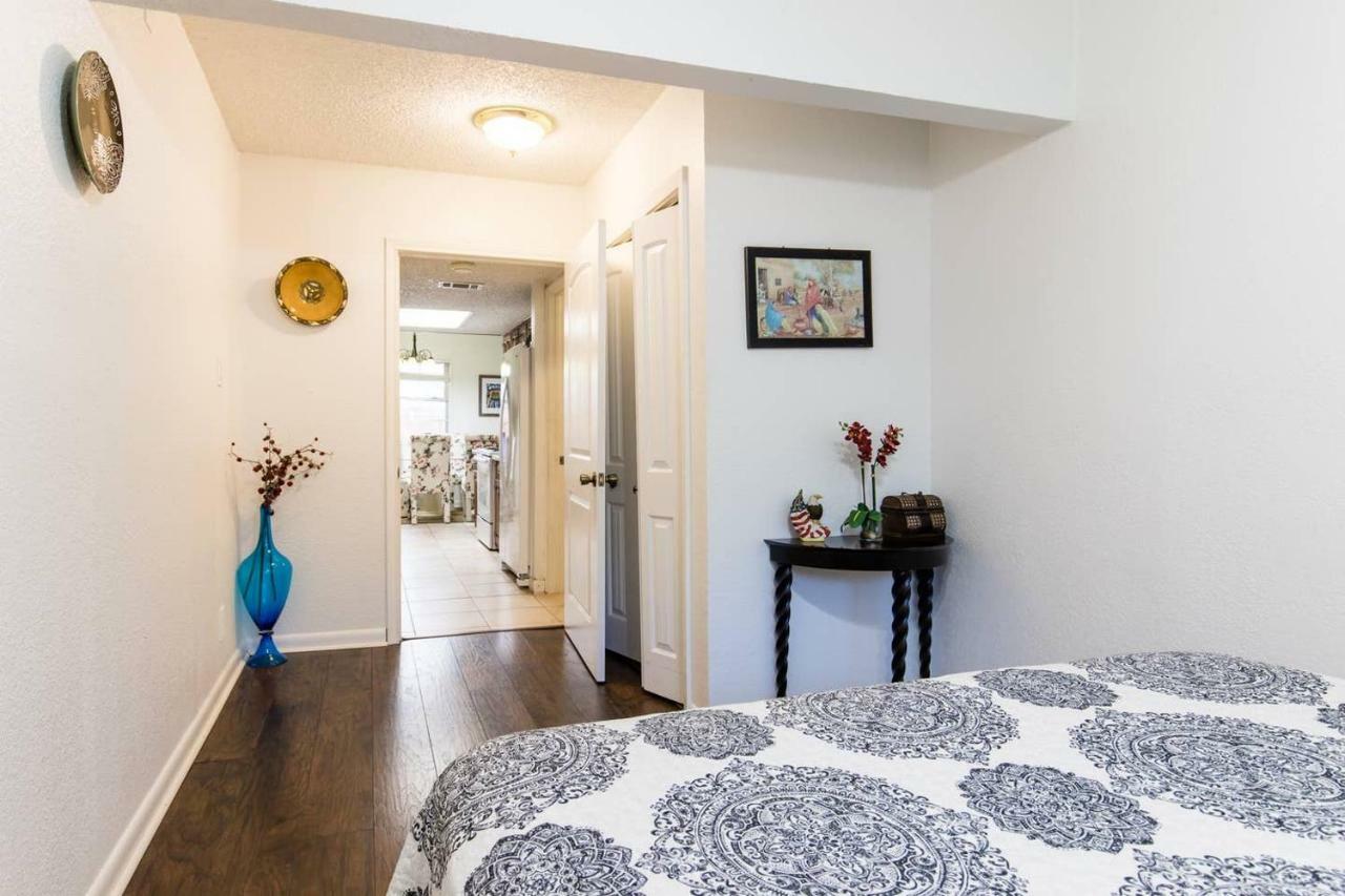 Oasis Near Dfw Airport With Mediterranean Setting Irving Exterior foto