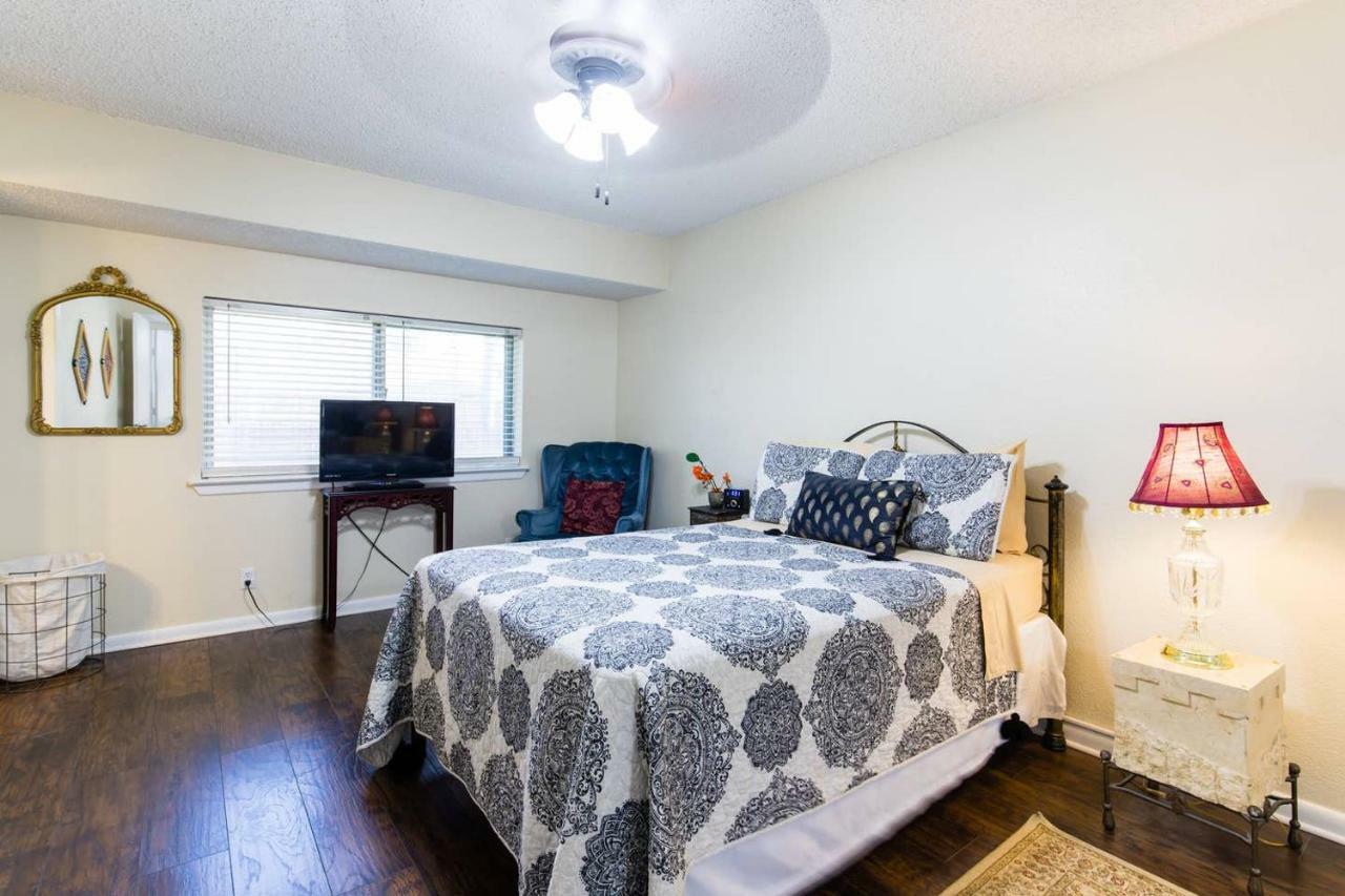Oasis Near Dfw Airport With Mediterranean Setting Irving Exterior foto